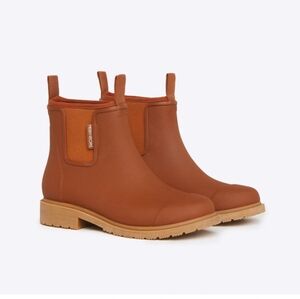 Merry People Bobbi boots in Rust